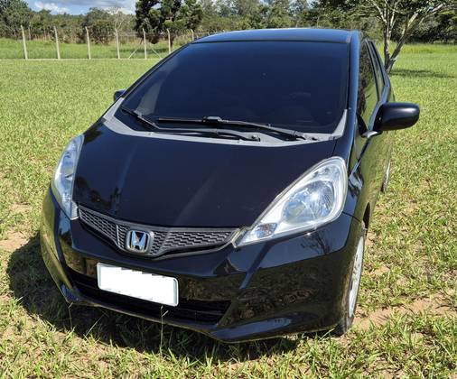 HONDA FIT 1.4 DX 16V FLEX 4P MANUAL HONDA FIT 1.4 DX 16V FLEX 4P MANUAL